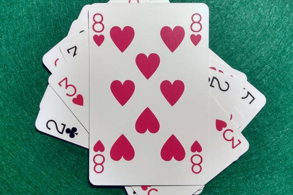 Crazy Eights - 2-6 players